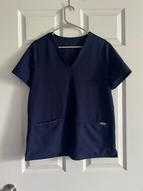 FIGS Navy V-Neck Double Pocket Scrub Top